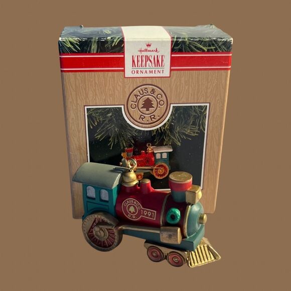 Vintage In Box Hallmark Keepsake 1991 Claus & Co. RR. - Locomotive - Picture 2 of 3